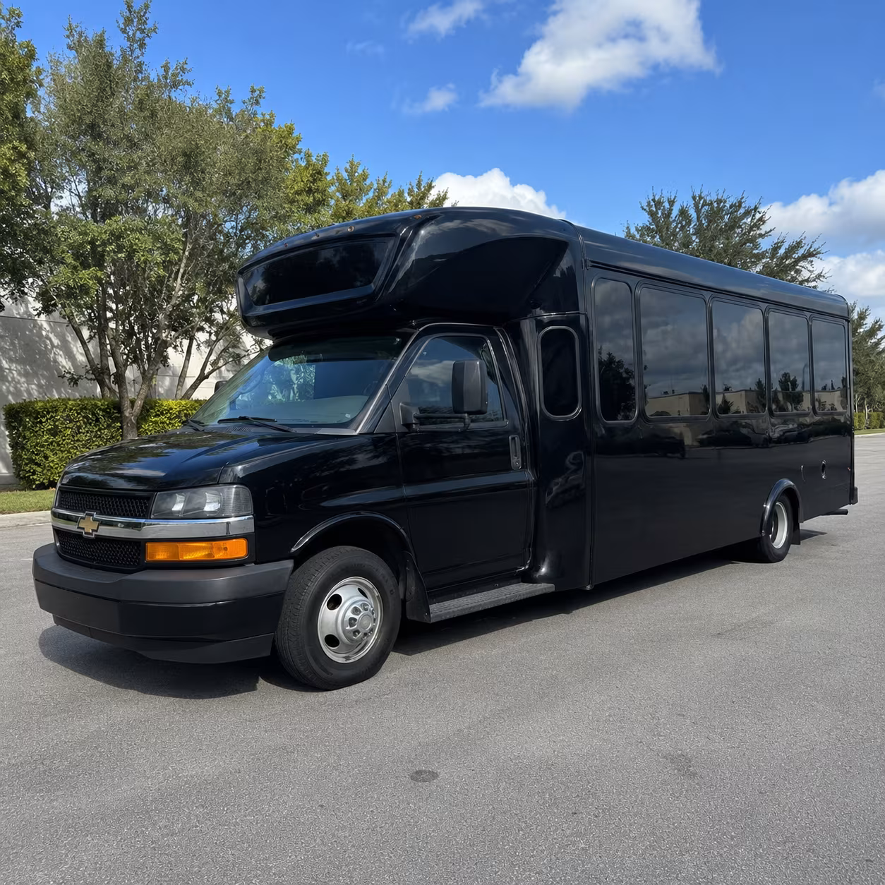 buckeye ease daily commutes with buckeye charter buses