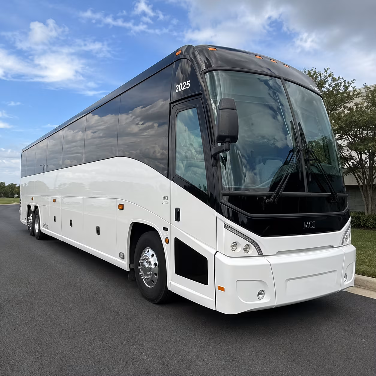charter bus rentals to phoenix sky harbor for yuma groups