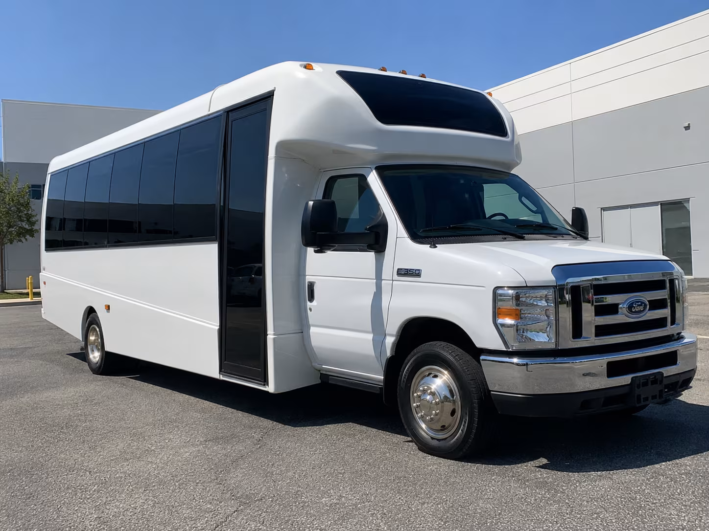 corporate bus rentals for yuma s cross border business travel