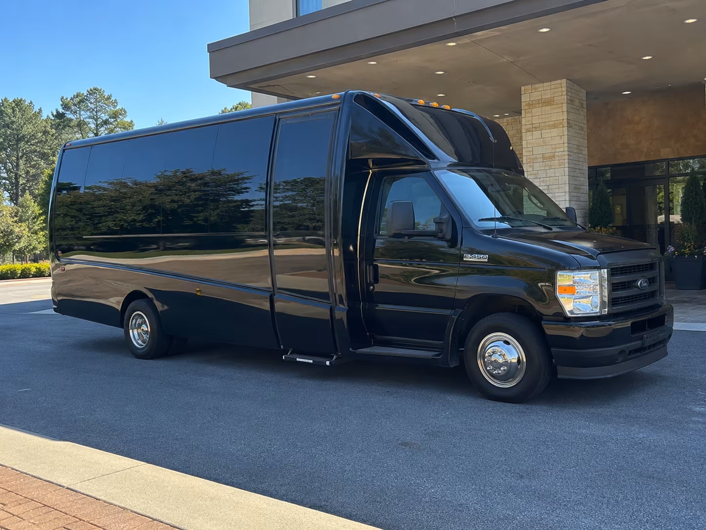 hotel resort shuttle buses along 32nd street and yuma s main corridors
