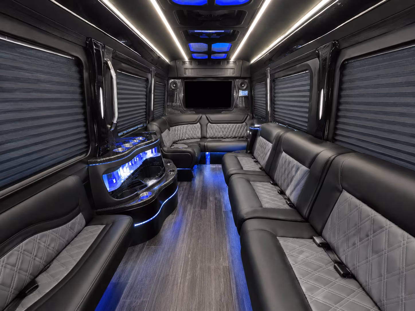 yuma 28 passenger party bus